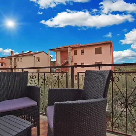 Fuer 5 Personen Ca 70 Qm In Pula, Istrien Istrische Riviera Apartment Pula